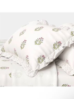 NWT Queen 310 Thread Count Teen Block Print Ruffle Sheet Set Pink/Cream